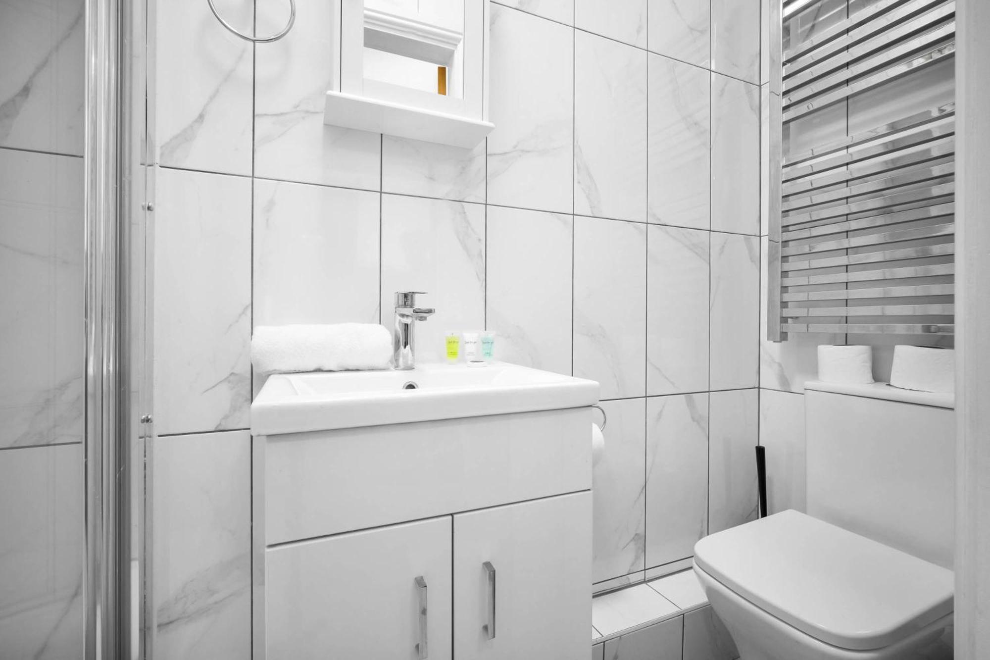 Luxury Apartment - Wifi - Smart Tv - Near City Centre - 2Mr Birmingham Room photo